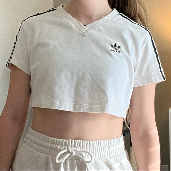 Cropped Adidas T-Shirt - Picture 1 of 4
